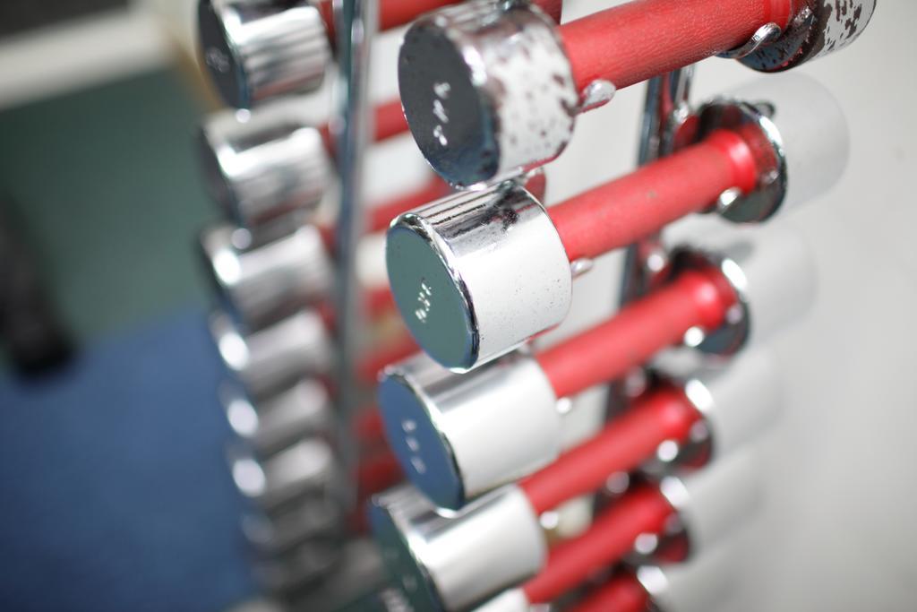 Formosan Naruwan Hotel Taitung Exterior photo Dumbbells