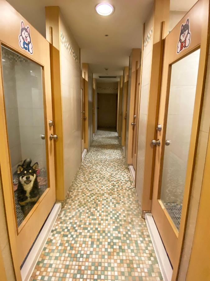 Formosan Naruwan Hotel Taitung Exterior photo A corridor in a capsule hotel